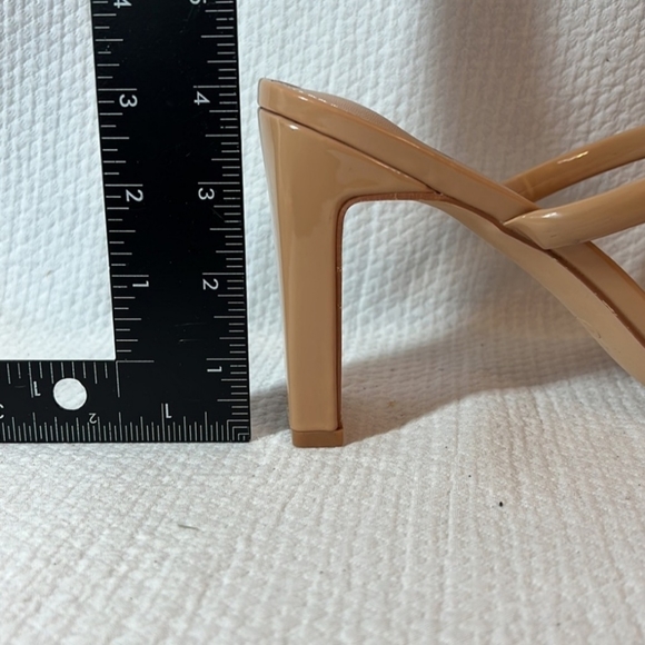 NWOT - beige square heel open toe sandals size 9 - Picture 6 of 7